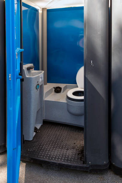 Best Luxury portable toilet rental  in Rosemount, OH