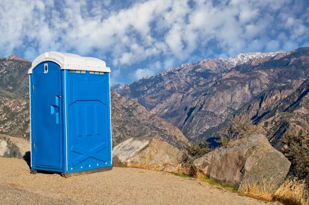 Portable Toilet Options We Offer in Rosemount, OH