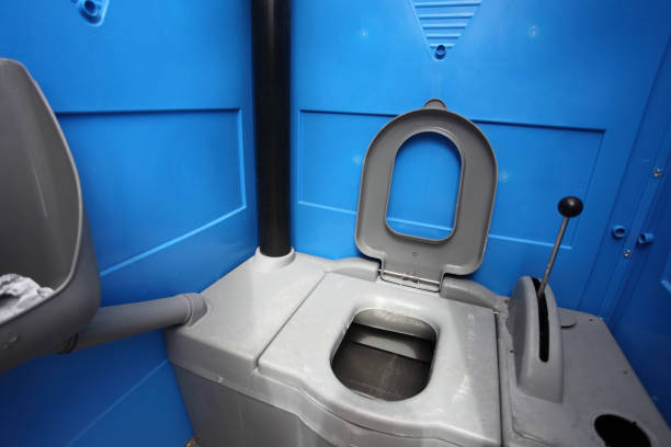 Portable Toilet Options We Offer in Rosemount, OH
